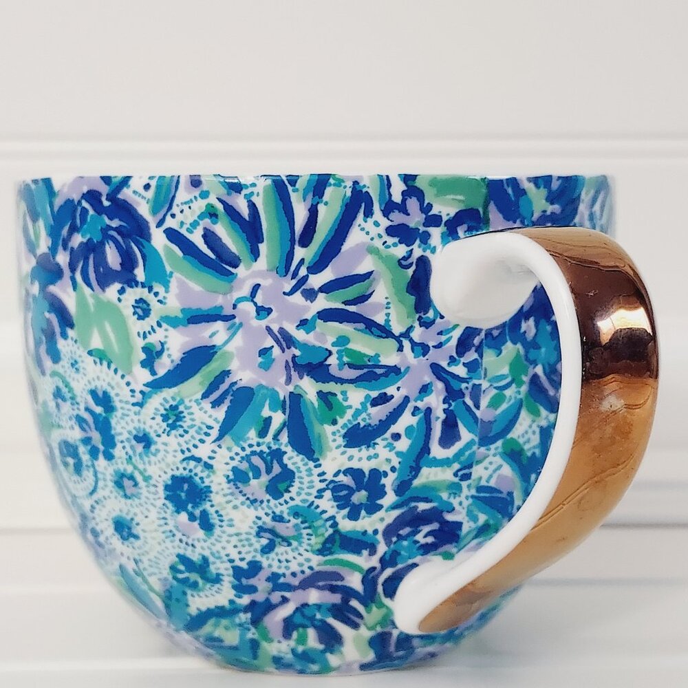 Lilly Pulitzer Lion XX Lilly Blue Purple Green Floral Gold Trim 12 oz coffee mug